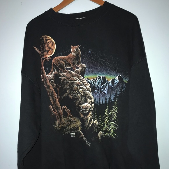 Gildan | Sweaters | Vintage Animal 